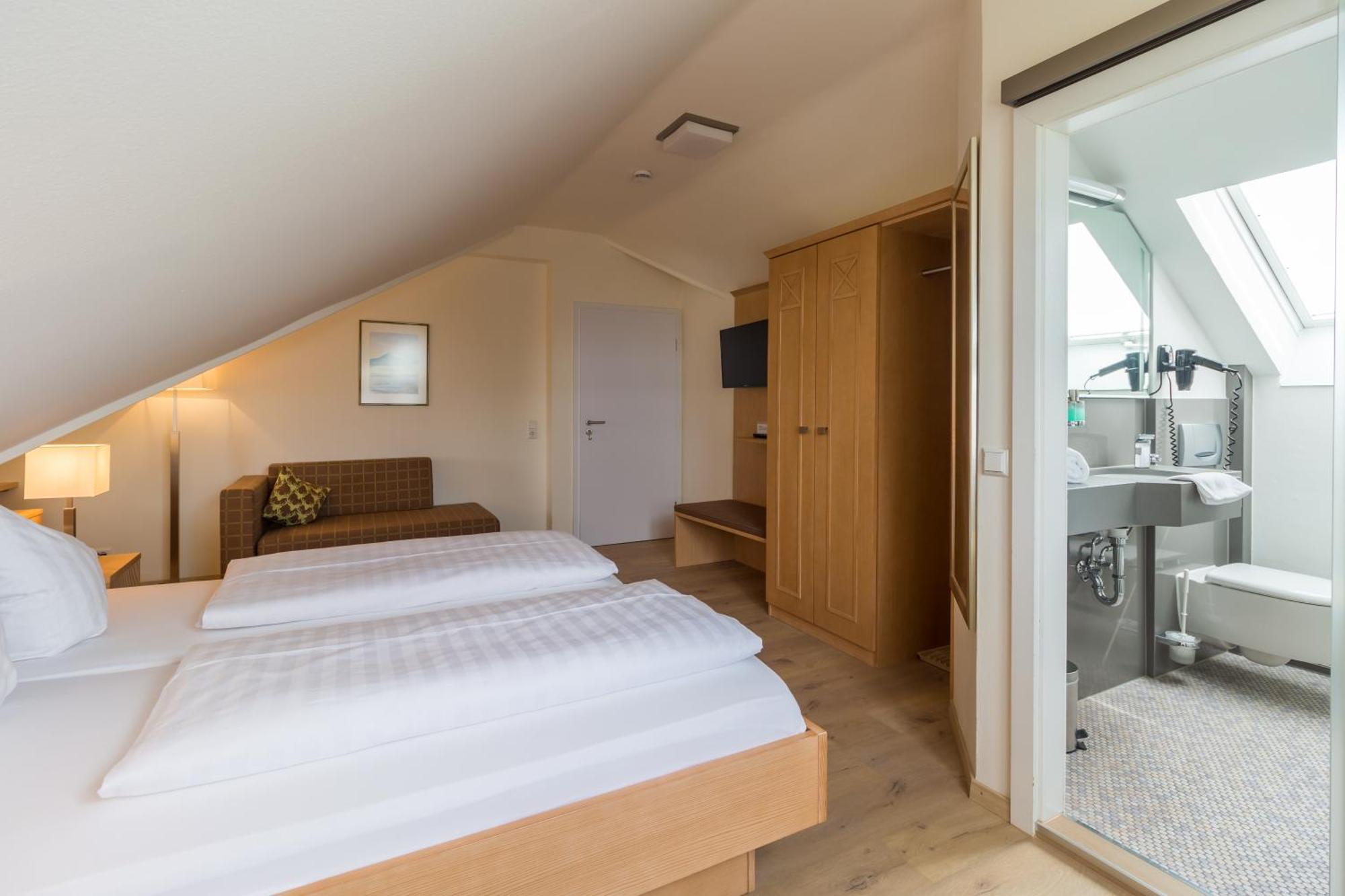 Gaestehaus Burgblick Bisingen Room photo